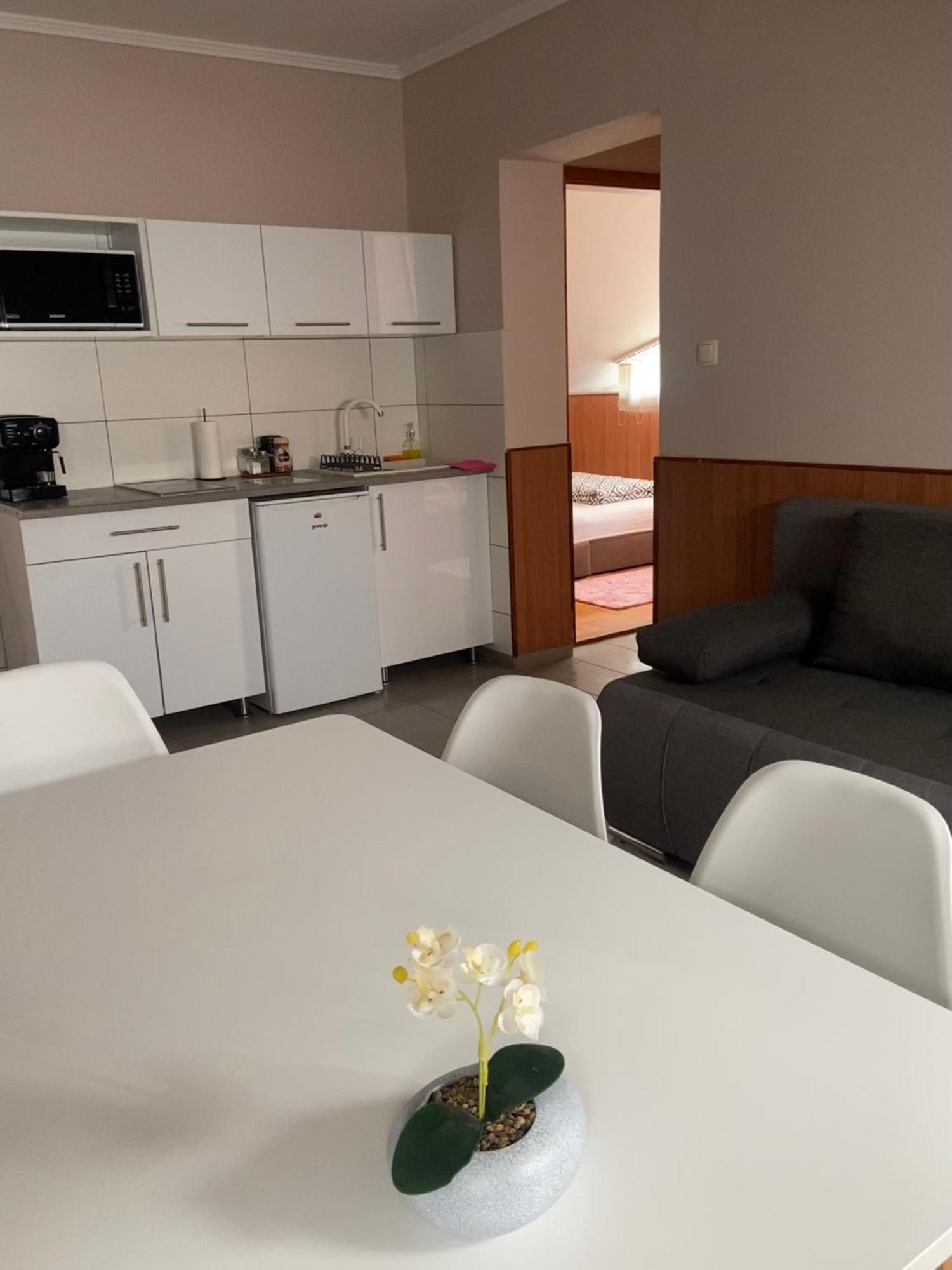 Zaira Apartman Хайдусобосло Экстерьер фото